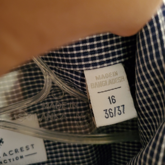 Ryan Seacrest Distinction Button down galore - Picture 2 of 3